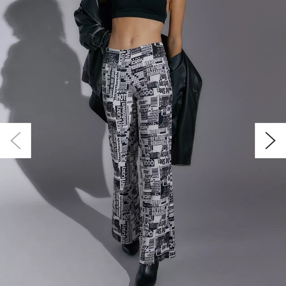 UO Dalila Low-Rise Flare Pant